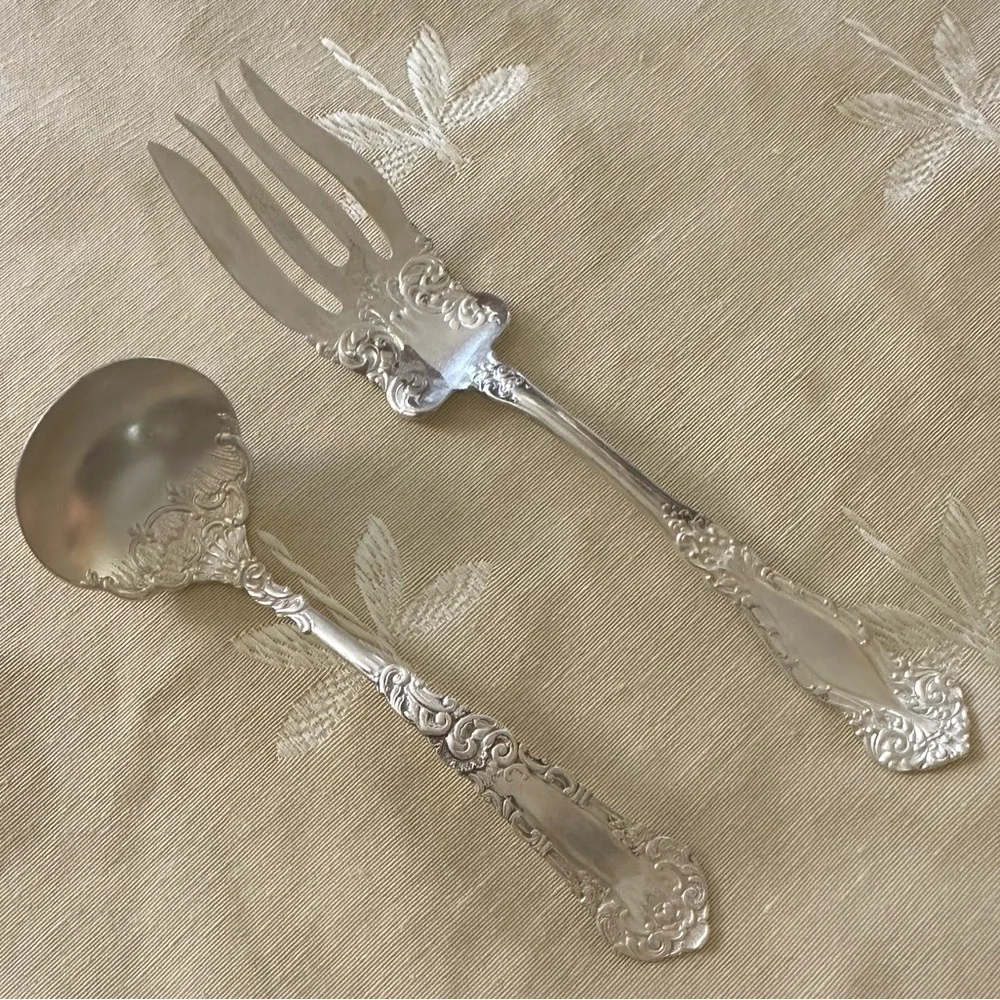 Set of 2 Vintage WM Rogers ⭐️ Large Meat Serving Fork & Gravy Ladle.